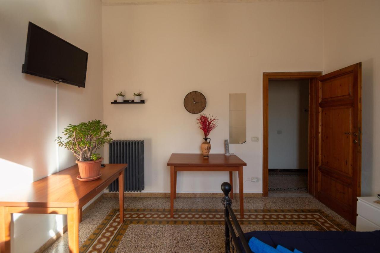 Bonanno Street Tower Free Parking Hotel Pisa Eksteriør billede